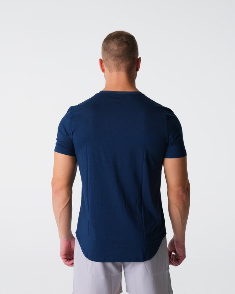 Camiseta Nvgtn Pulse Fitted Tee Hombre Azul Marino Argentina | 1323-6UL