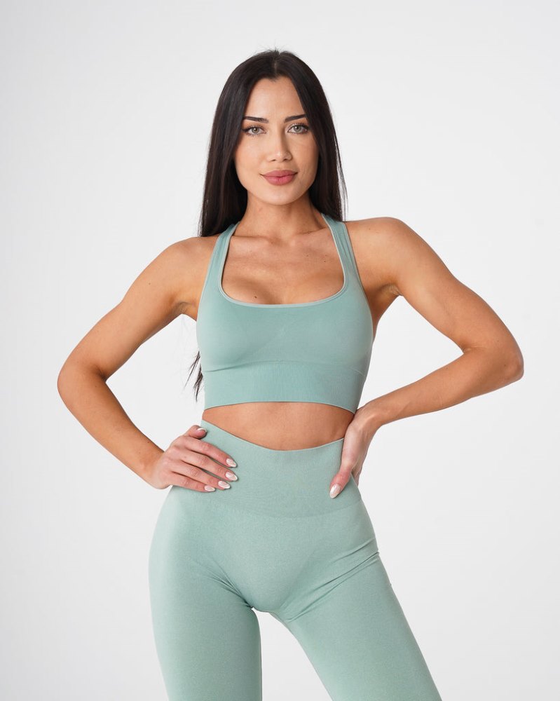 Sujetador Deportivo Nvgtn Ignite Seamless Bra Mujer Verde Argentina | 1351-ZMM